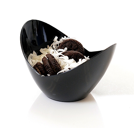 Plastic Black 5" x 2.6" Tiny Tureens  - Posh Party Supplies